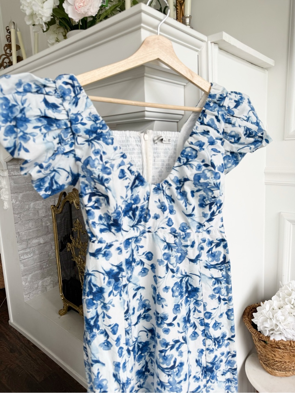 Abercrombie & Fitch blue and white puff sleeve midi dress - Picture 8 of 11